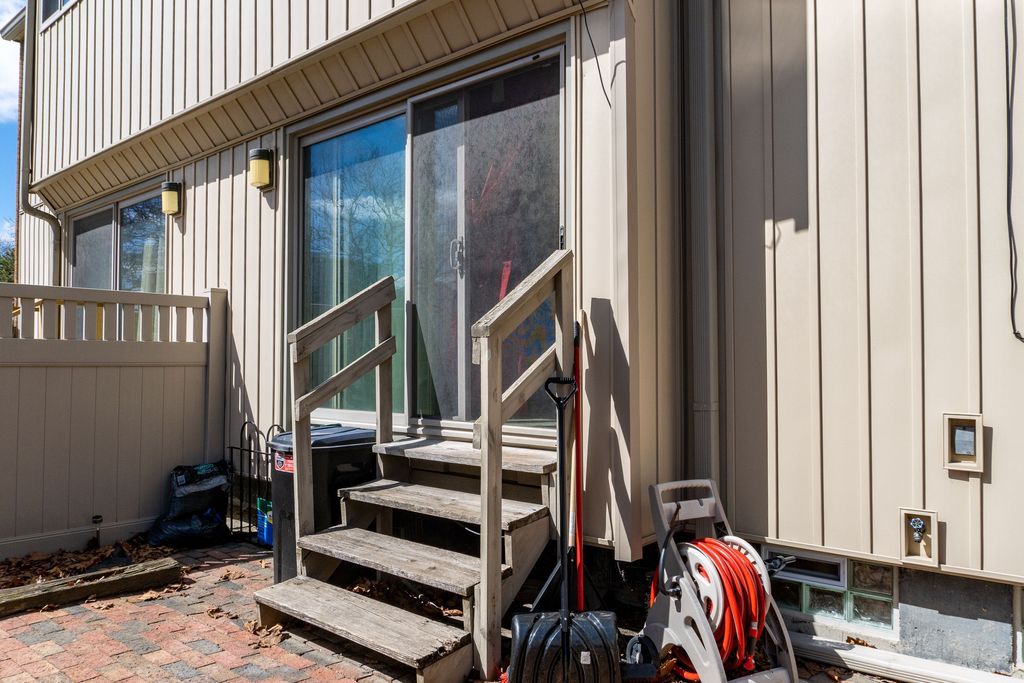 listing image 49