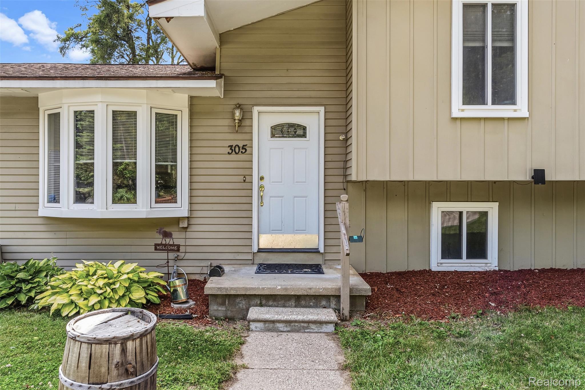 305 East Road