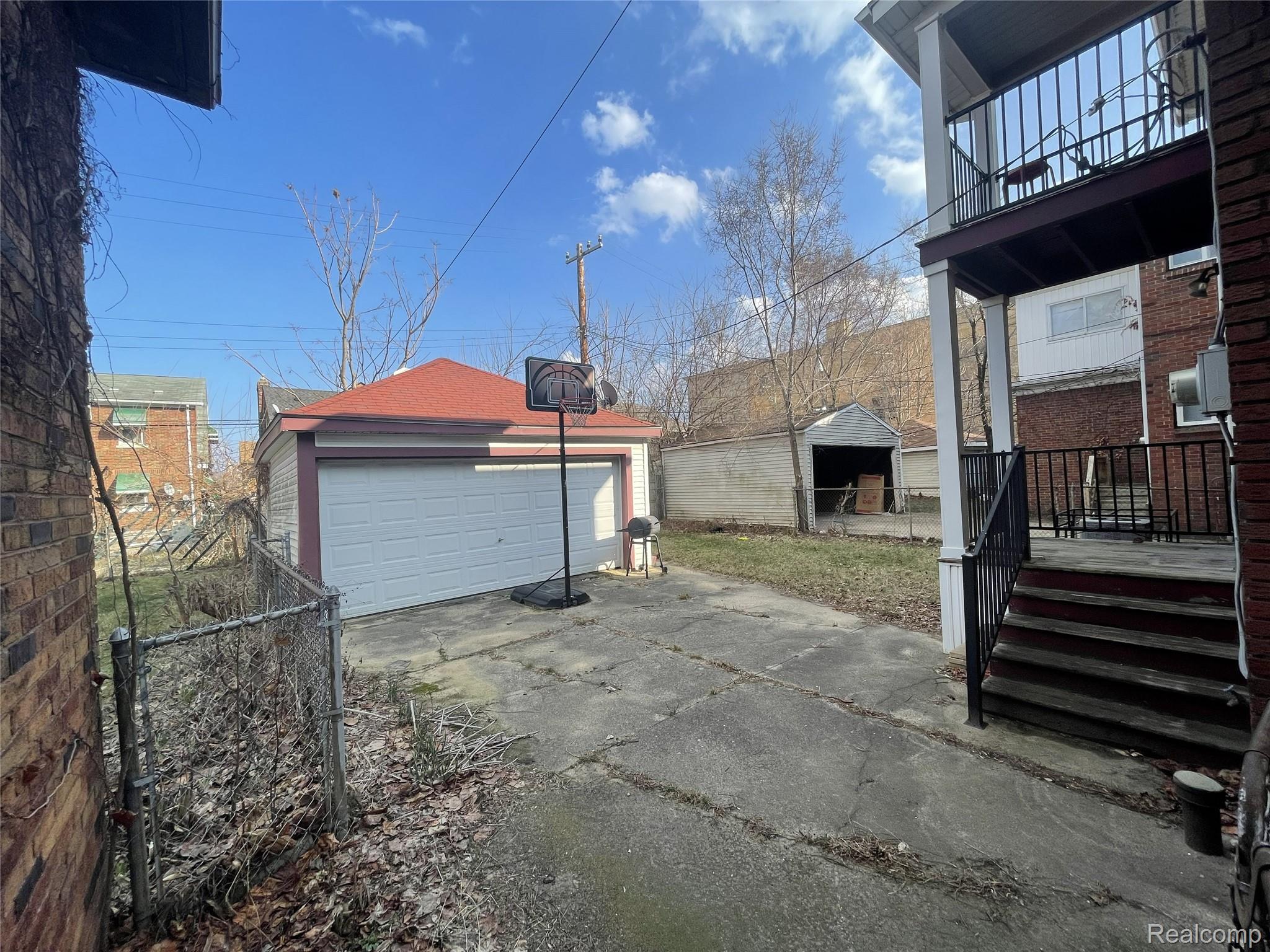 17152 Santa Rosa Drive