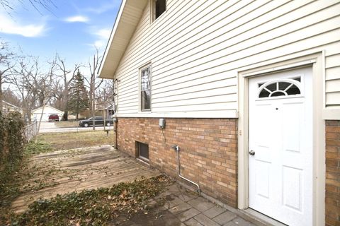 Tiny photo for 16 E Cleveland Avenue, Muskegon Heights City, MI 49444 (MLS # 71026013470)