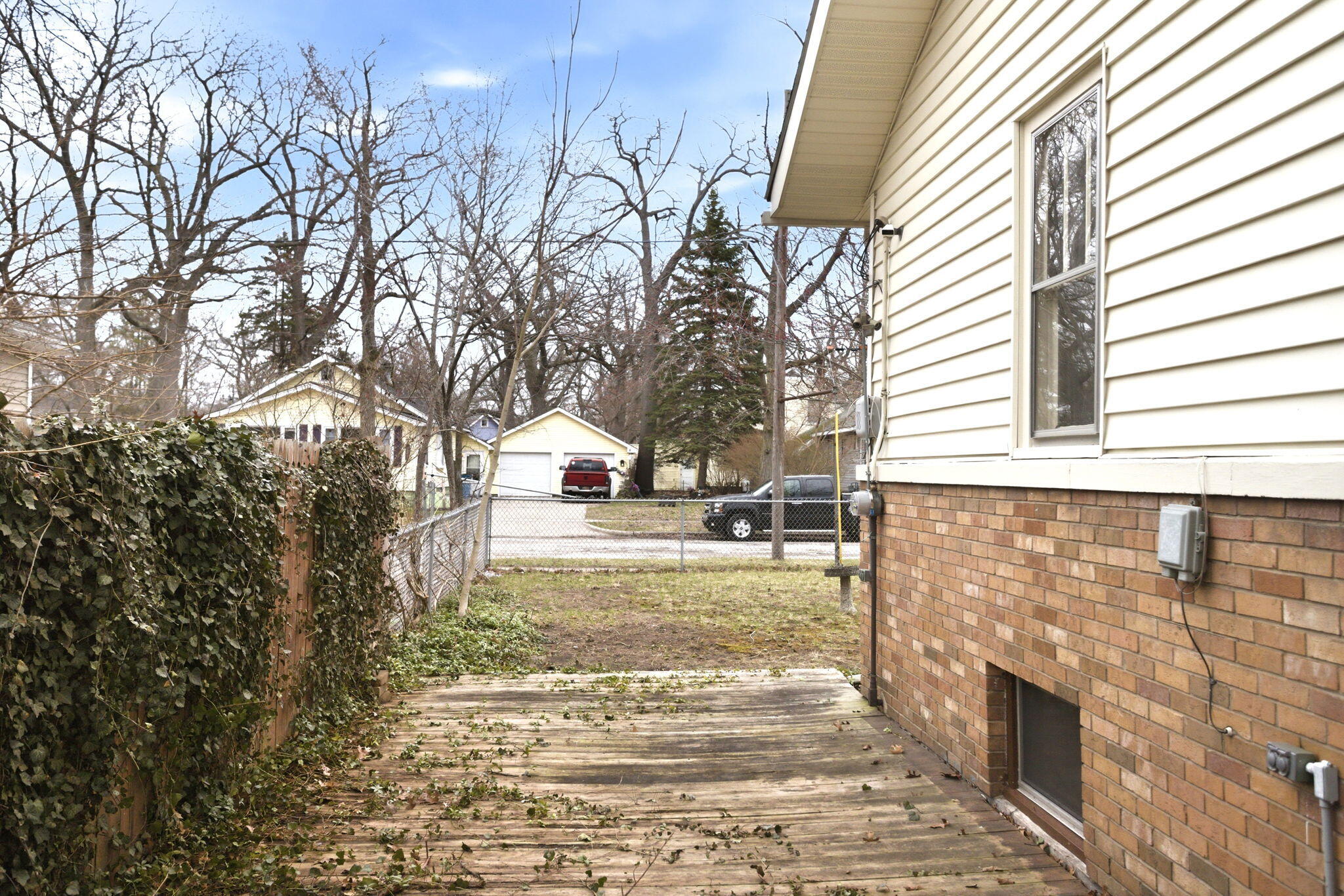 16 E Cleveland Avenue