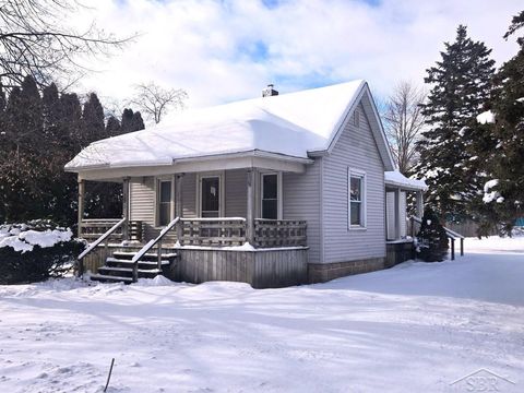 322 S Hemlock Road Richland Township MI 48626