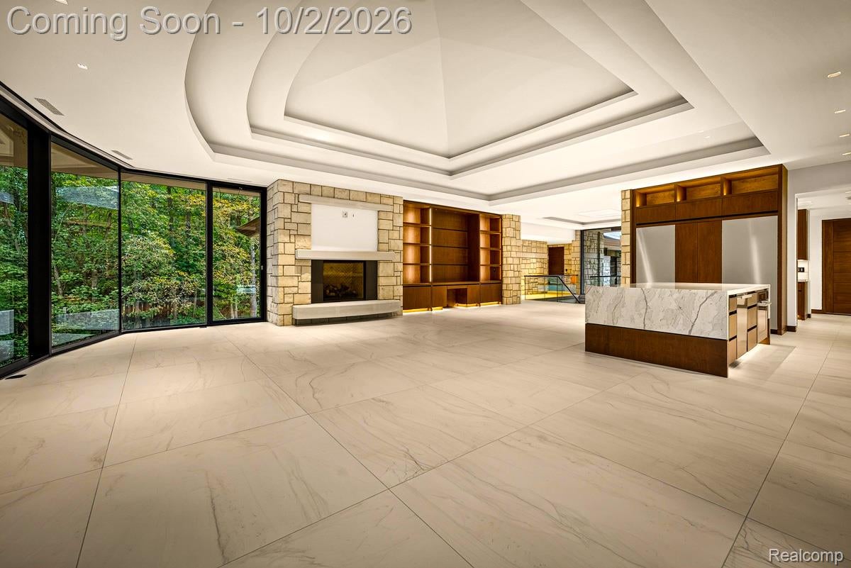 3075 High Hillcrest Drive