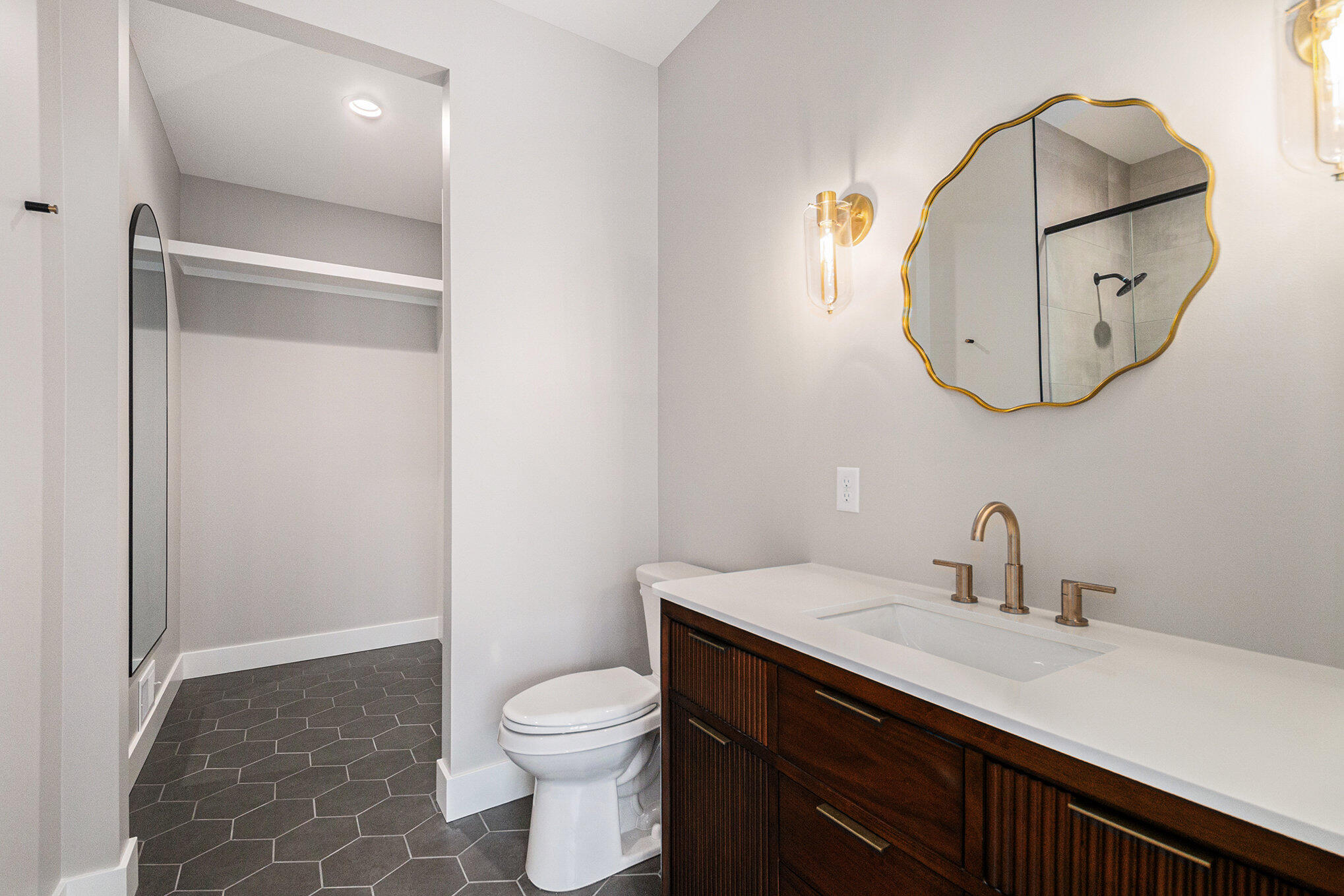 2727 Bridge Place Drive NE