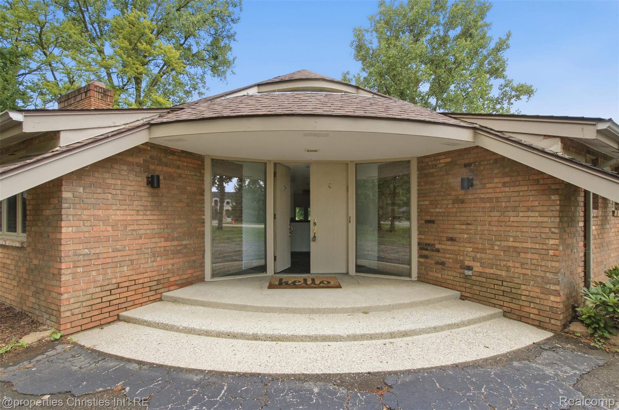25310 Canterbury Road