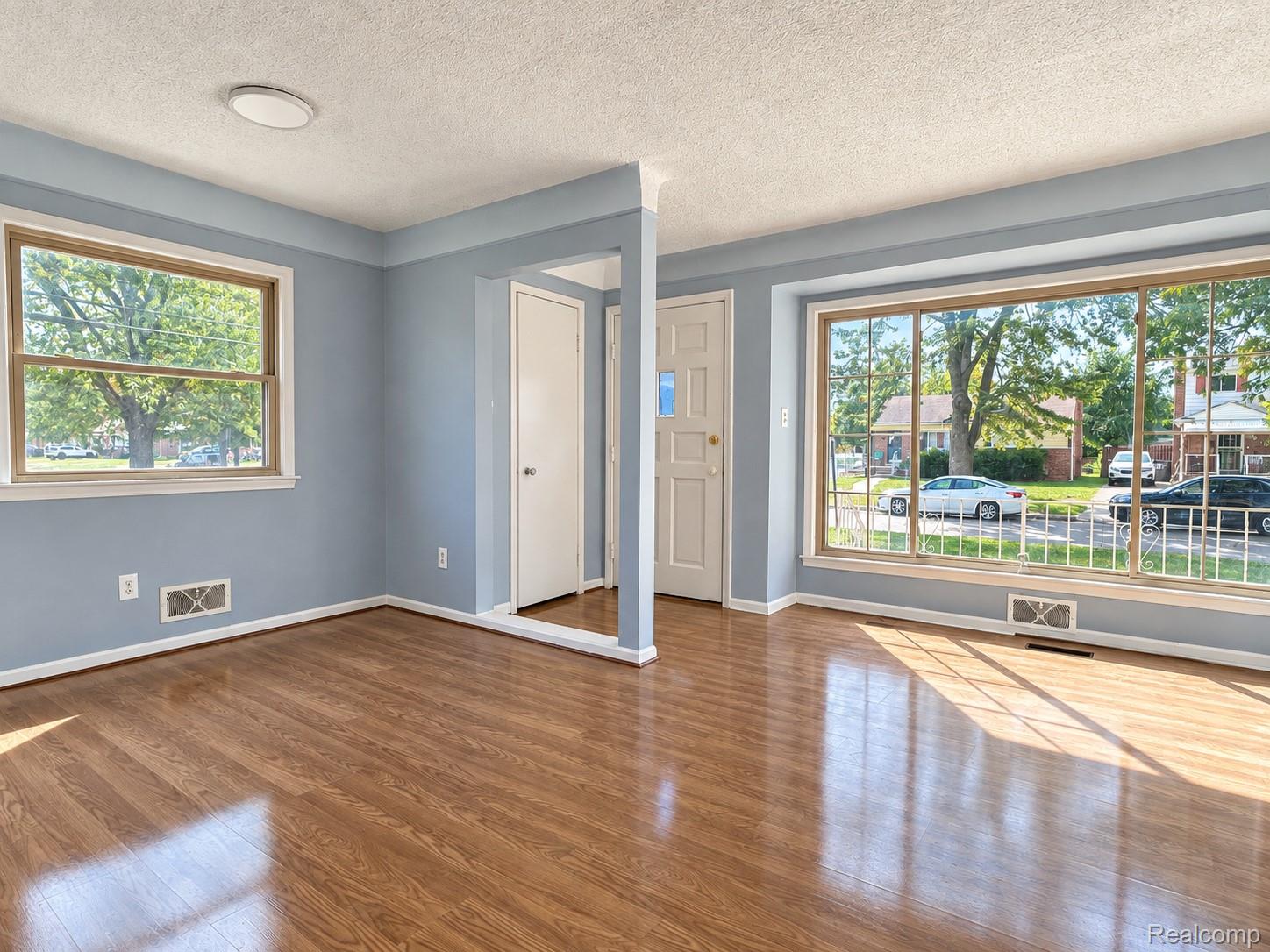 563 Sunningdale Drive
