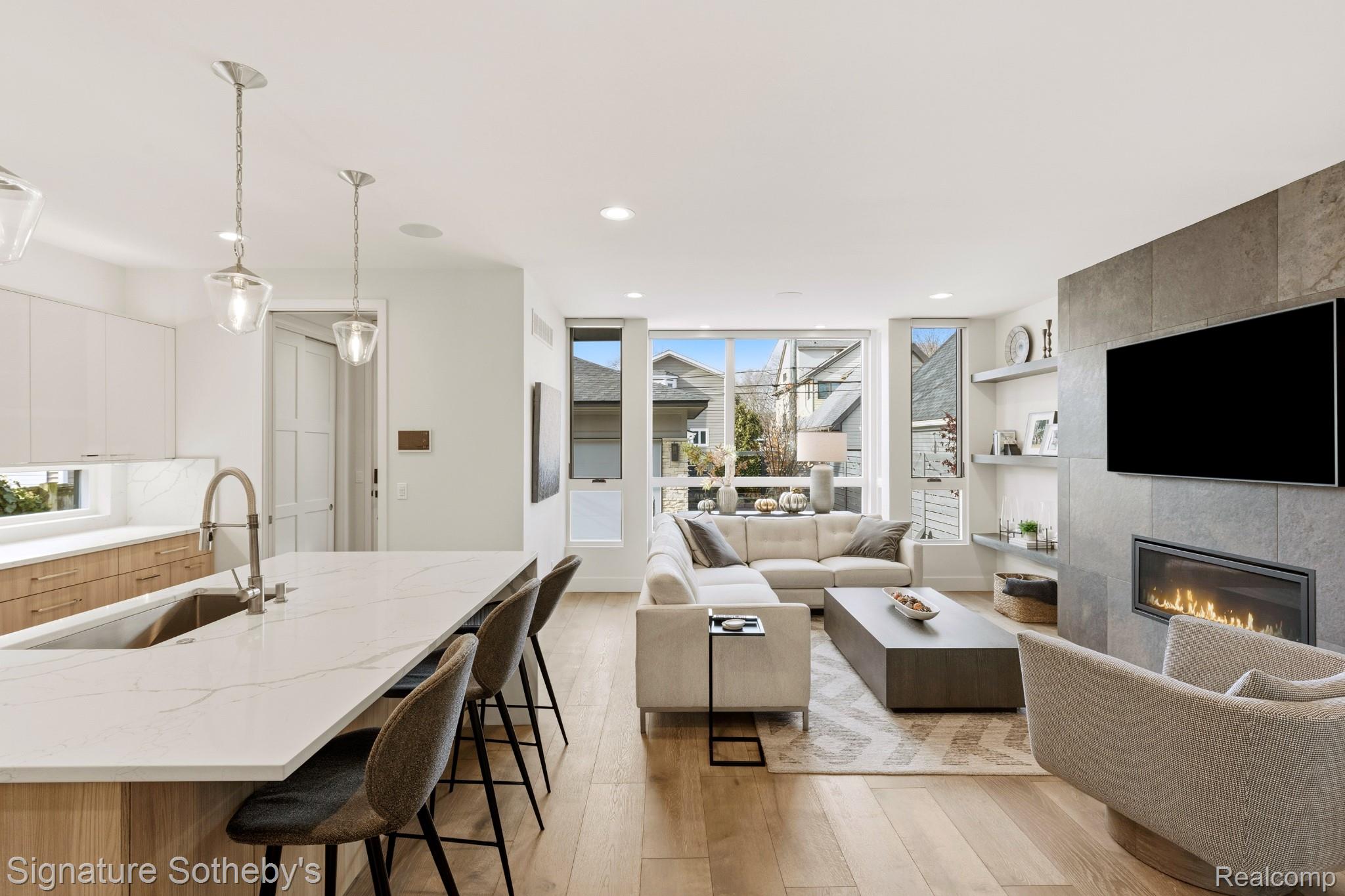 1580 Henrietta Street