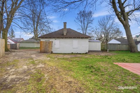 Tiny photo for 931 Evergreen Street SE, Grand Rapids City, MI 49507 (MLS # 65026013515)