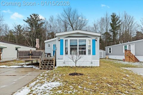 1948 Meadowlark Lane Kimball Township MI 48074