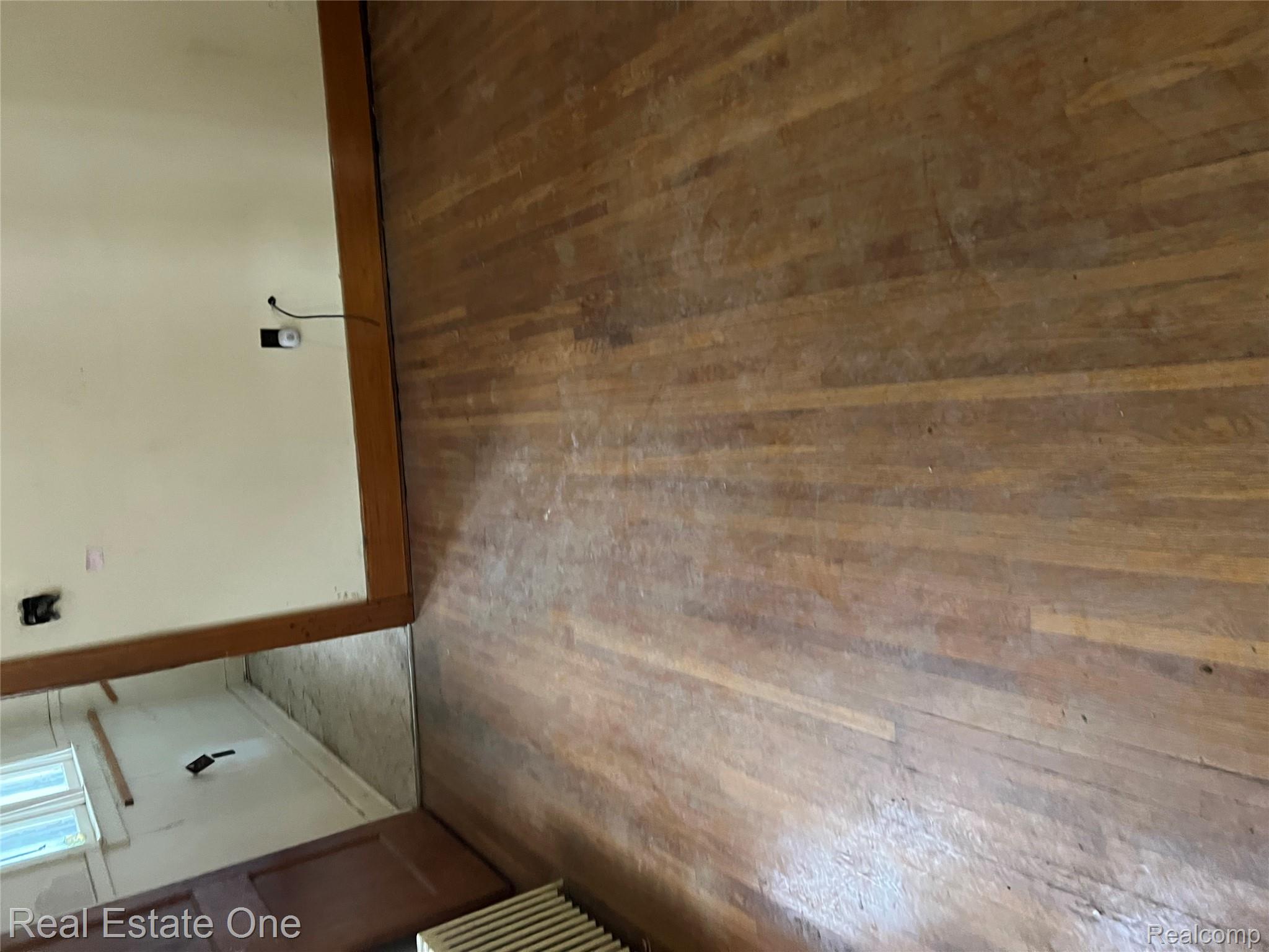 5795 Lawndale Street