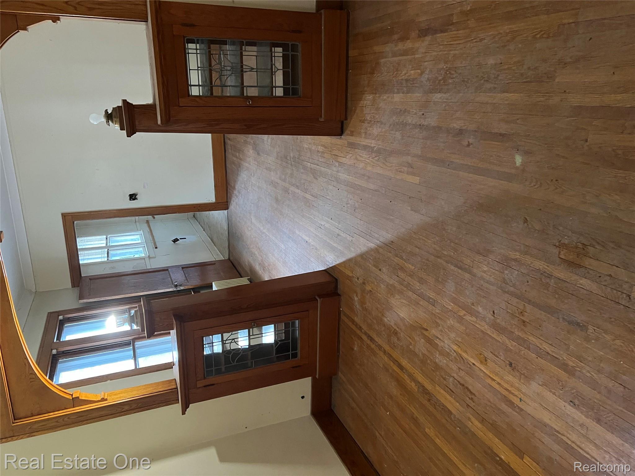 5795 Lawndale Street