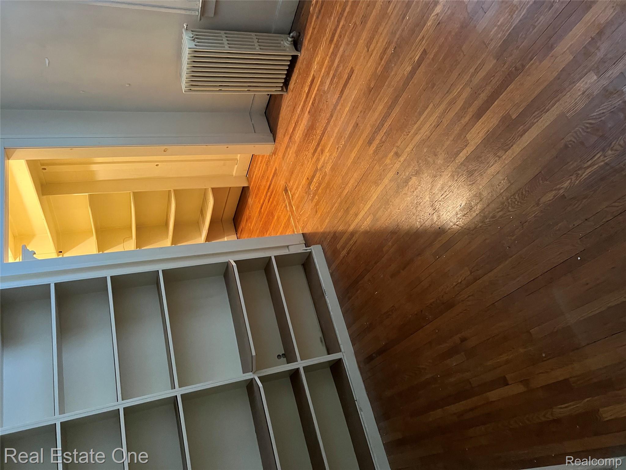 5795 Lawndale Street