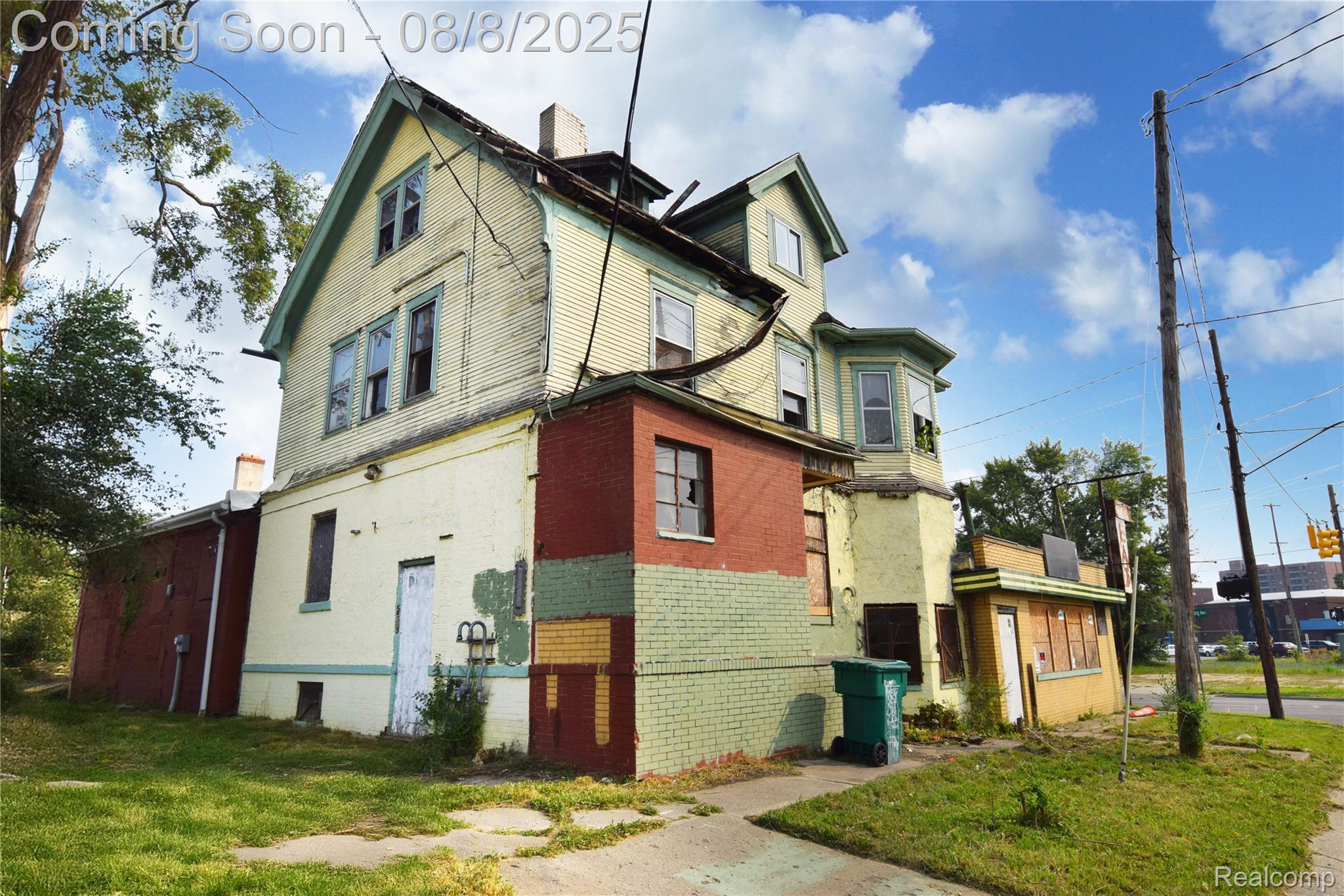 801 M L King Avenue