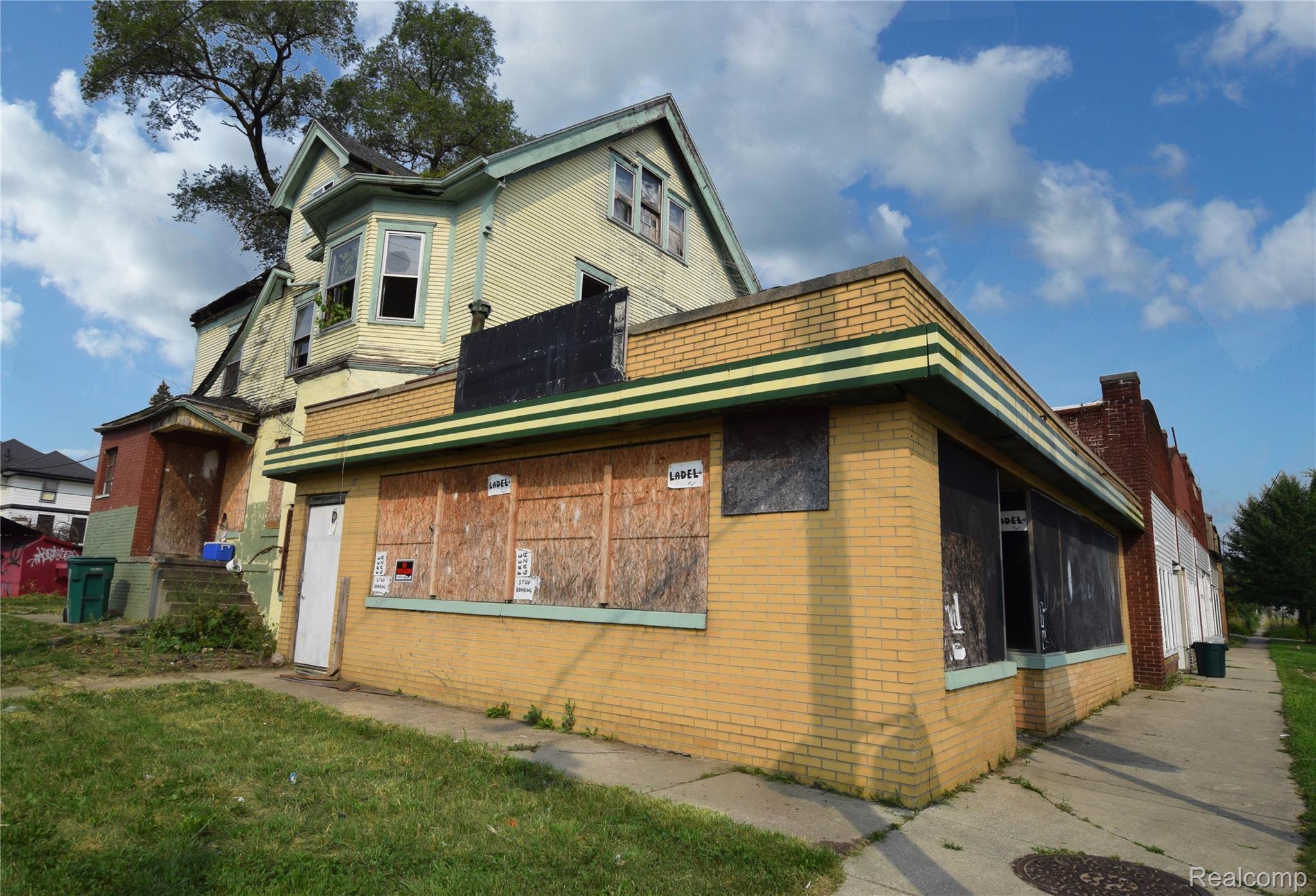 801 M L King Avenue