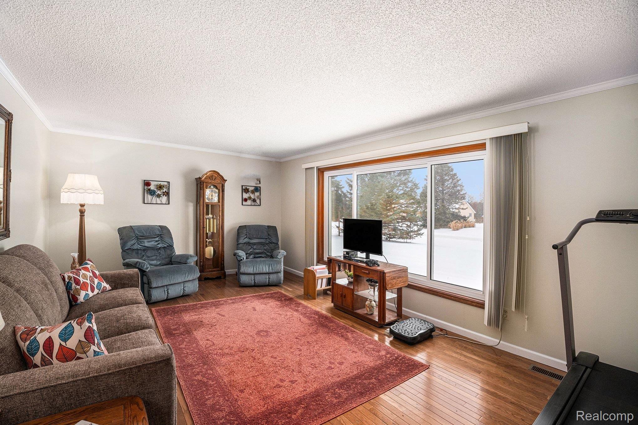 9213 Apple Orchard Drive