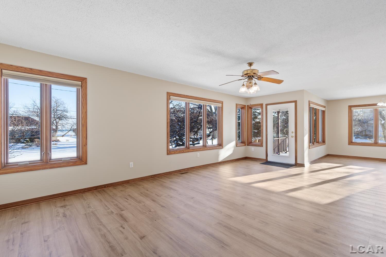 12301 Lakeshore Drive