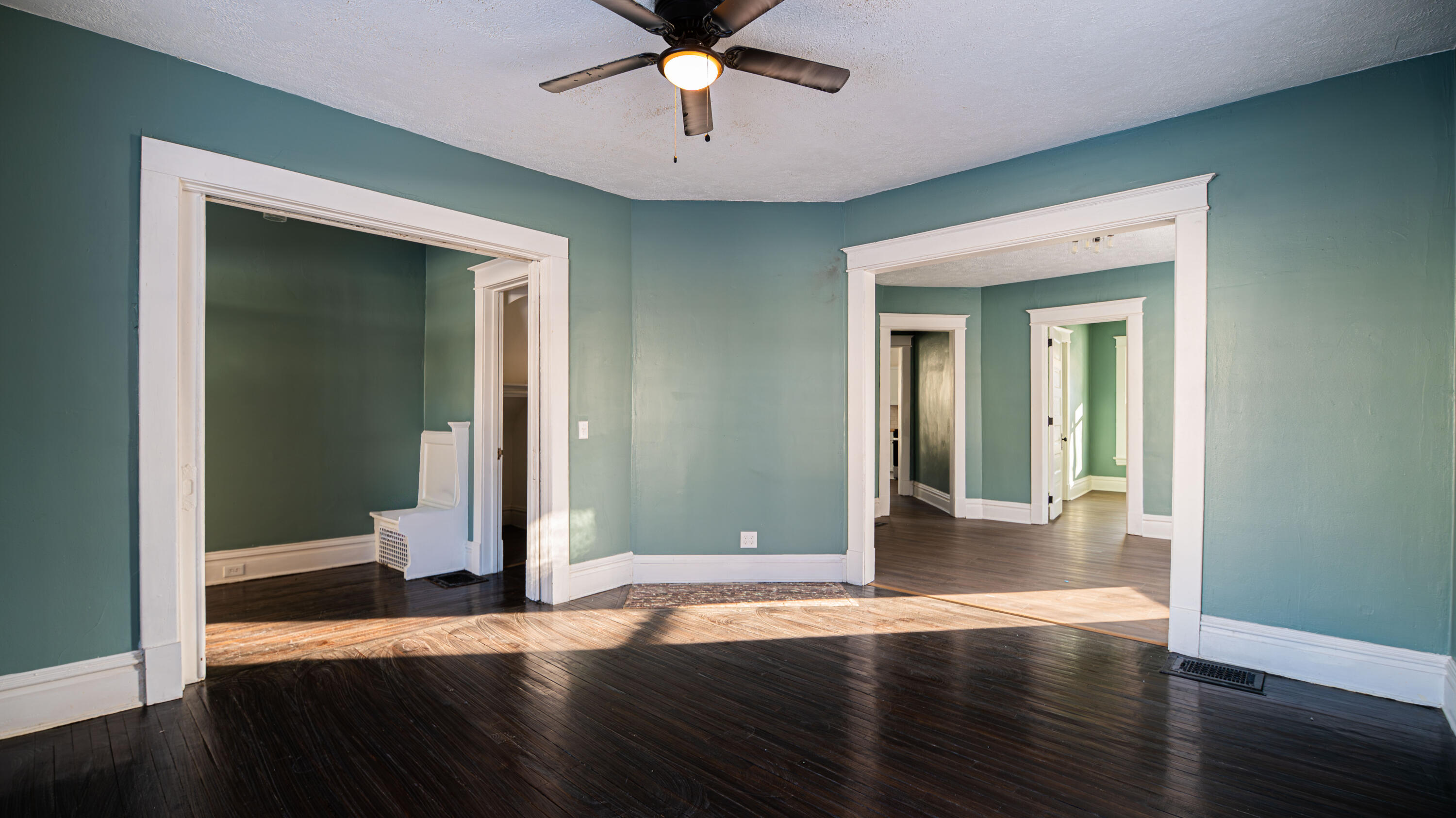 1222 Wealthy Street SE