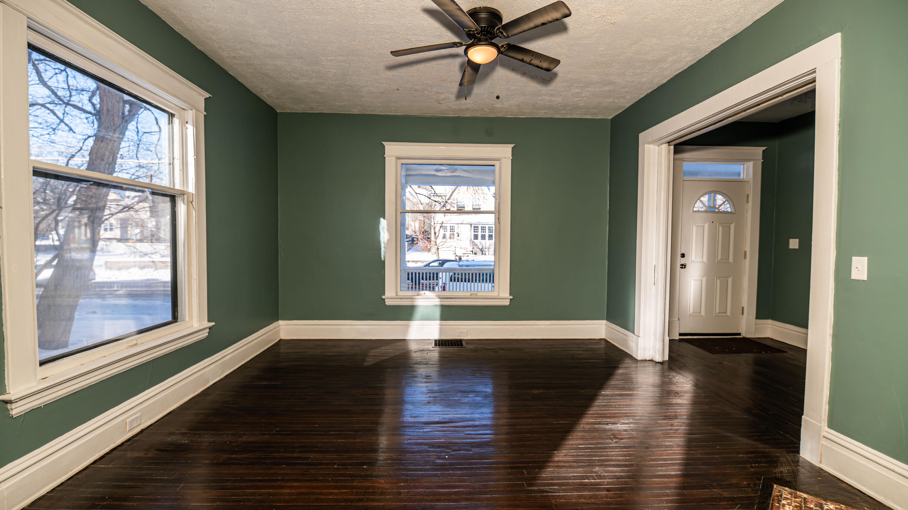 1222 Wealthy Street SE