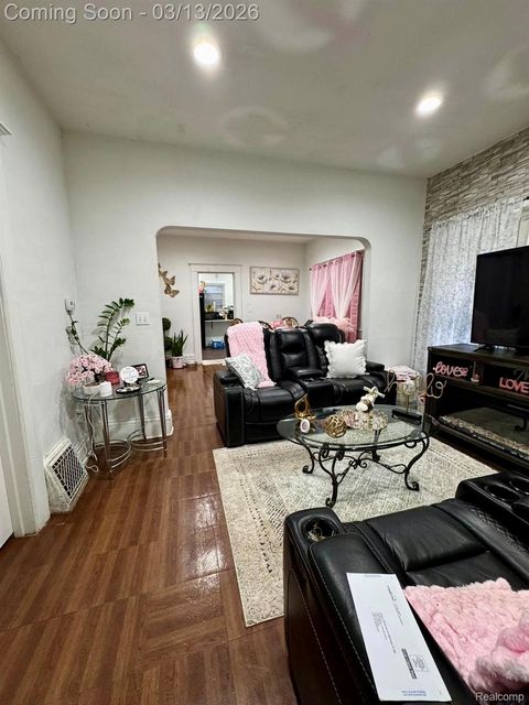 Tiny photo for 1724 Ohio Avenue, Flint City, MI 48506 (MLS # 20261011932)