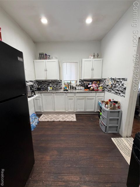 Tiny photo for 1724 Ohio Avenue, Flint City, MI 48506 (MLS # 20261011932)