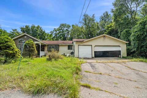 Tiny photo for 9284 Pine Island Drive NE, Algoma Township, MI 49345 (MLS # 65026044151)