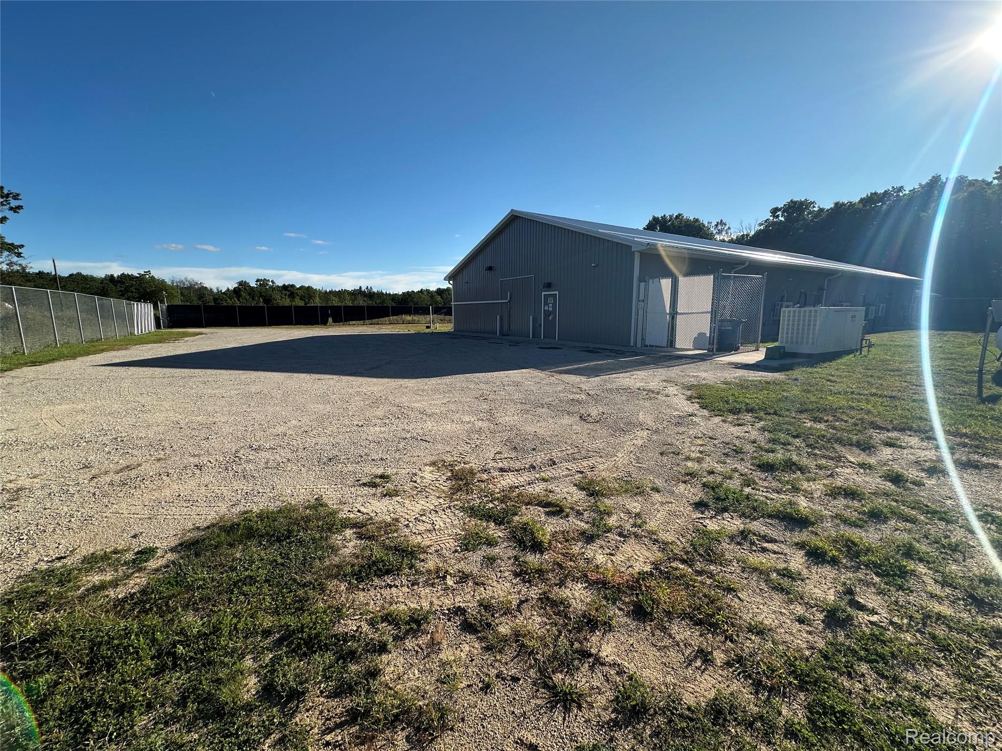 3049 S Dog Track Road