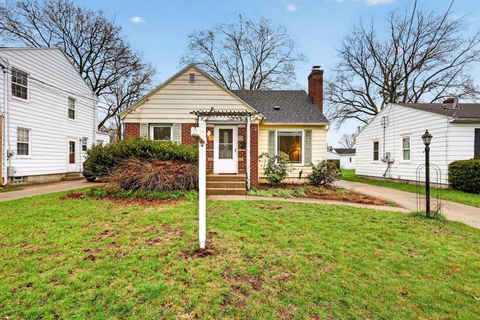 2423 Raymond Avenue SE Grand Rapids City MI 49507