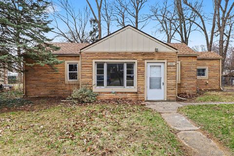 6087 N Karle Street Westland City MI 48185