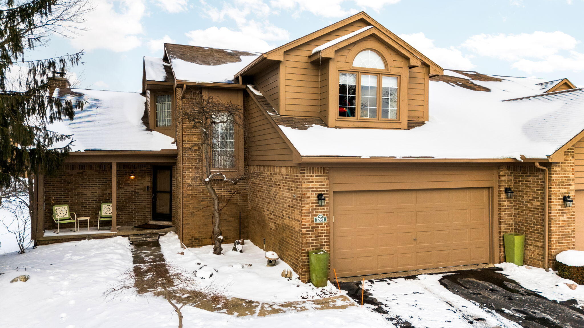 1261 Laurel View Drive