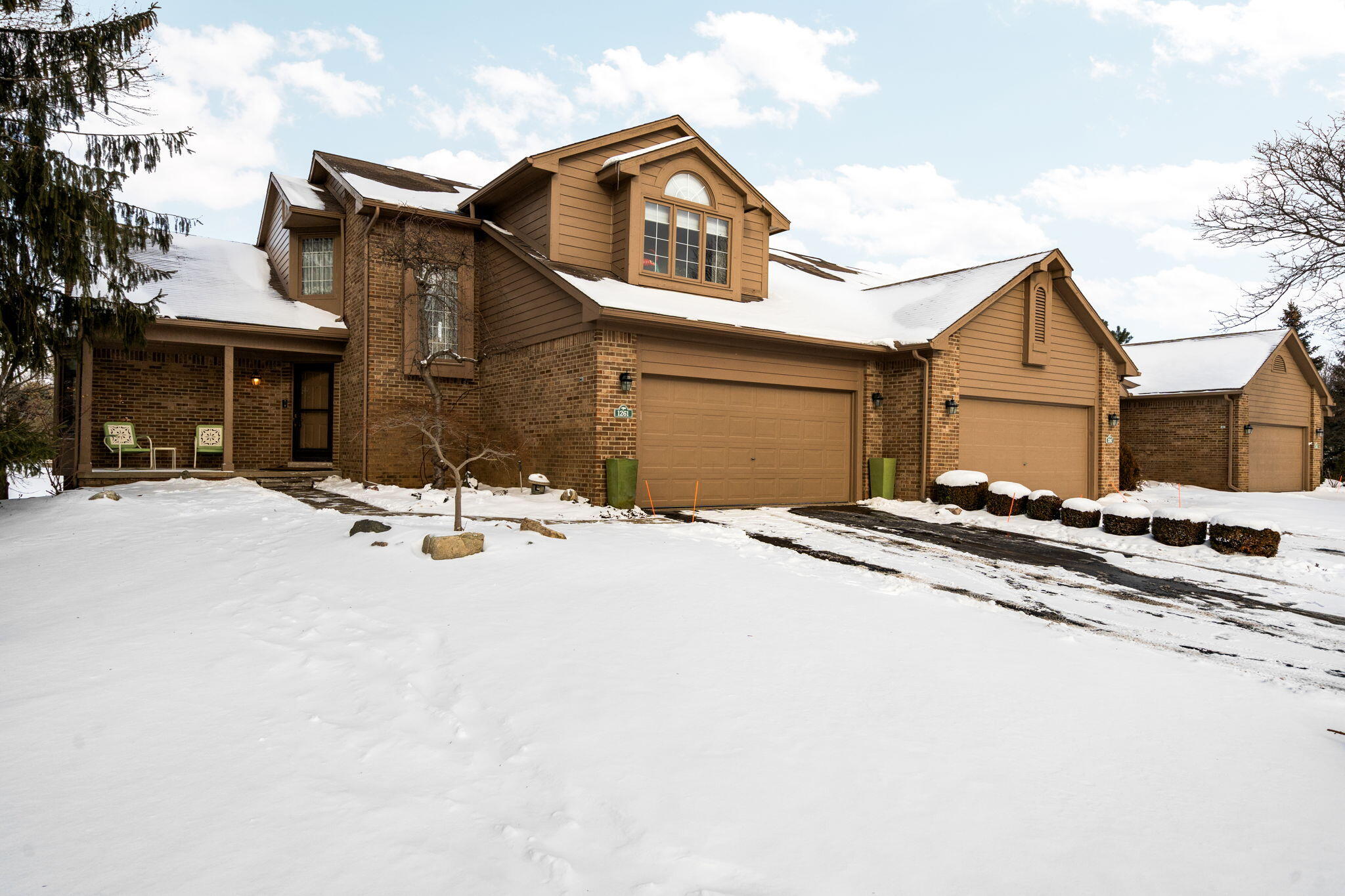 1261 Laurel View Drive