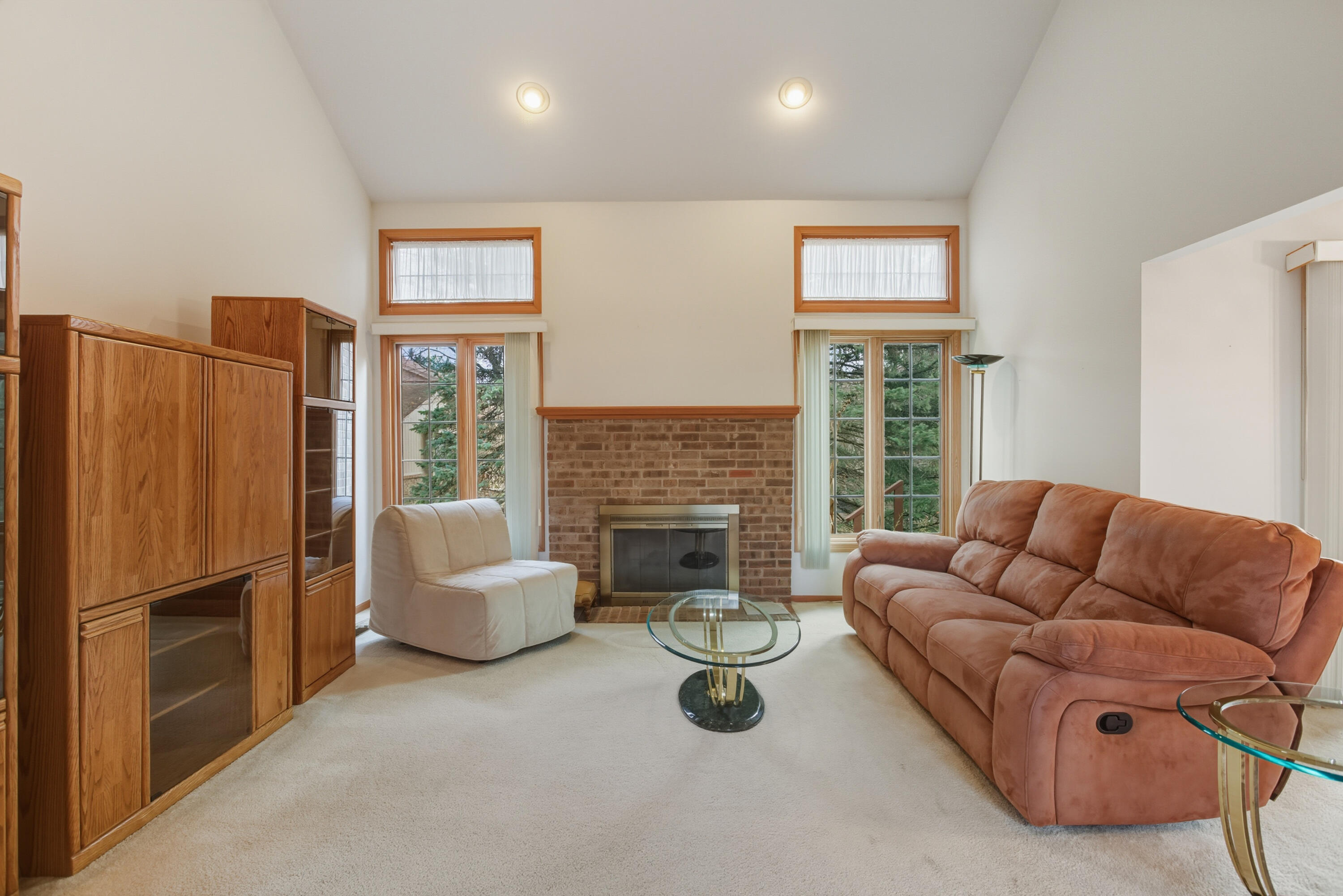 37692 N Laurel Park Drive