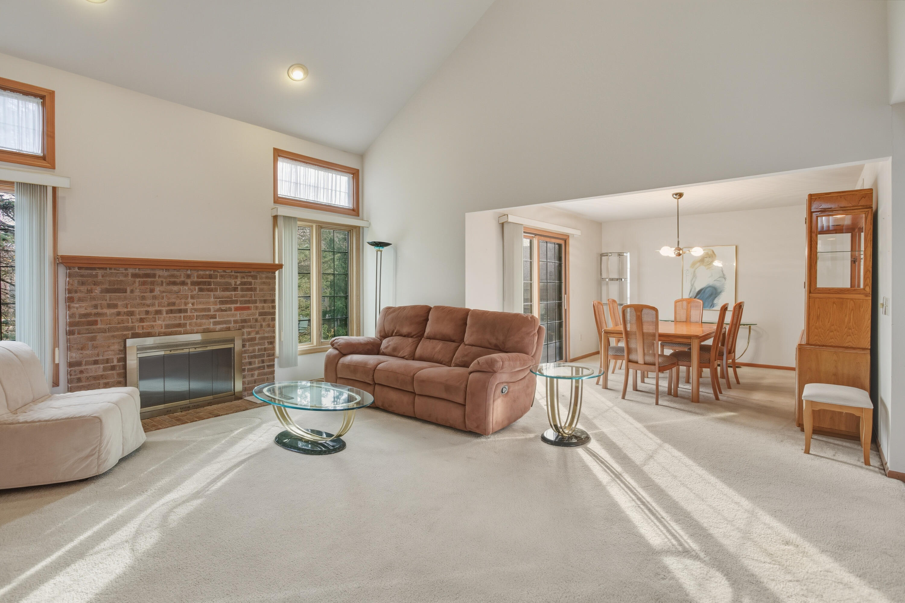 37692 N Laurel Park Drive