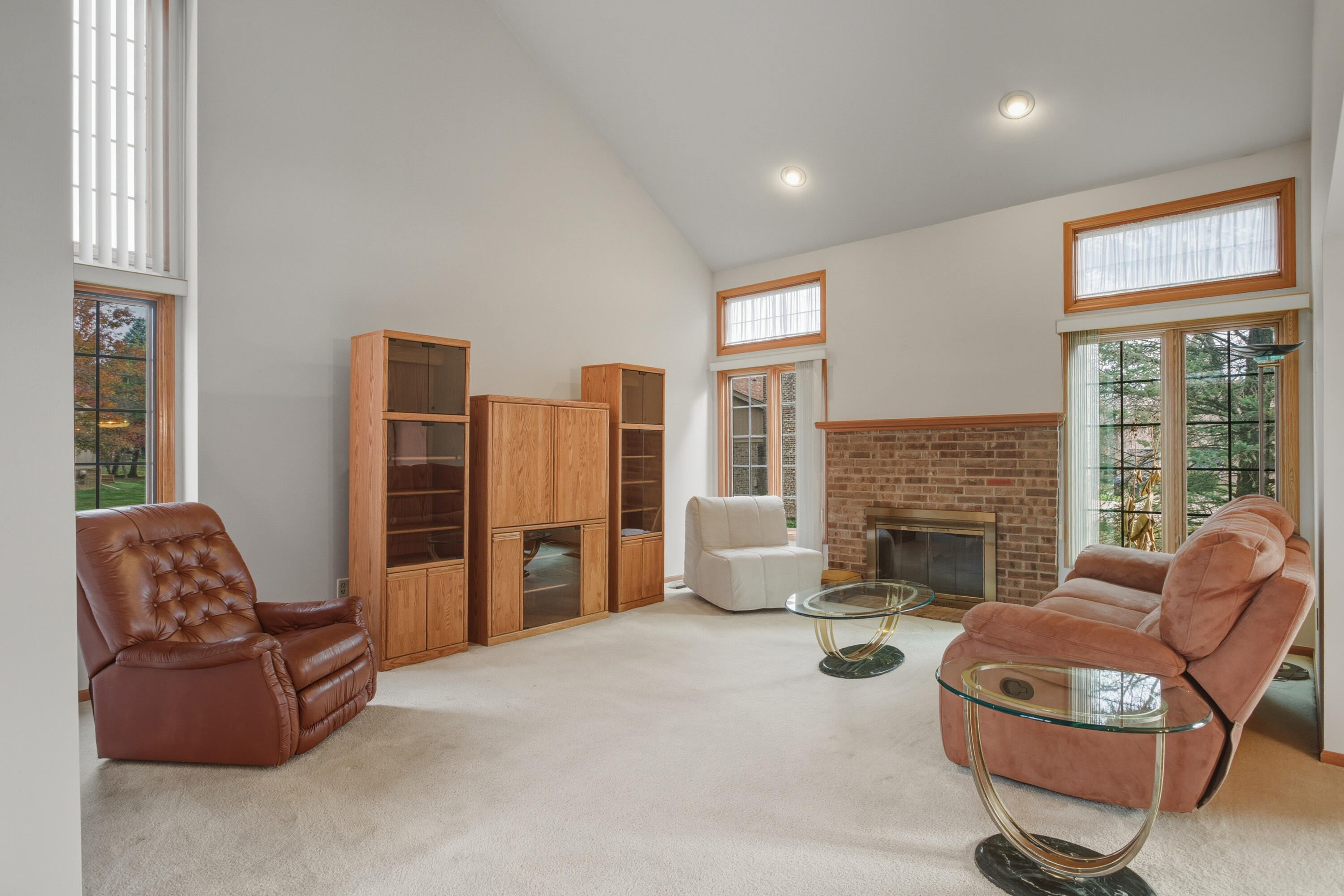 37692 N Laurel Park Drive