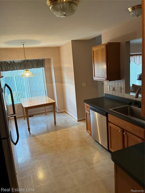 Tiny photo for 1040 Bird Song Ln, Milford Village, MI 48381 (MLS # 20261082995)