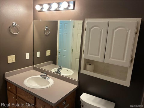 Tiny photo for 1040 Bird Song Ln, Milford Village, MI 48381 (MLS # 20261082995)