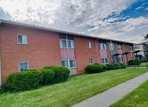 19199 Lahser Road Detroit City MI 48219