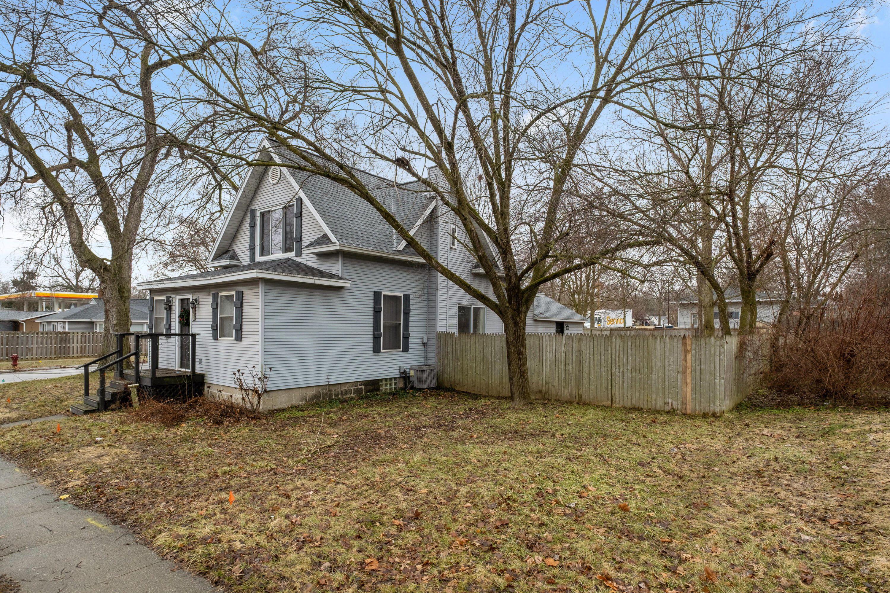 205 Arlington Street