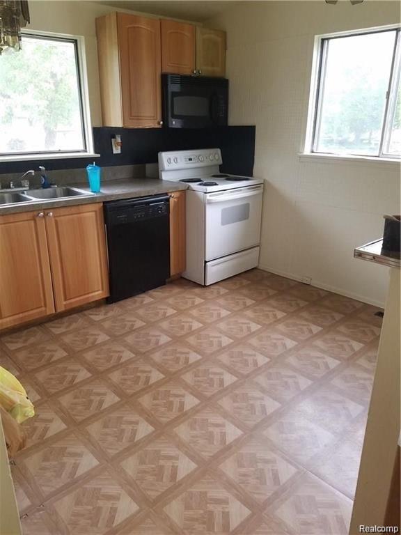 6136 FLOWERDAY Drive