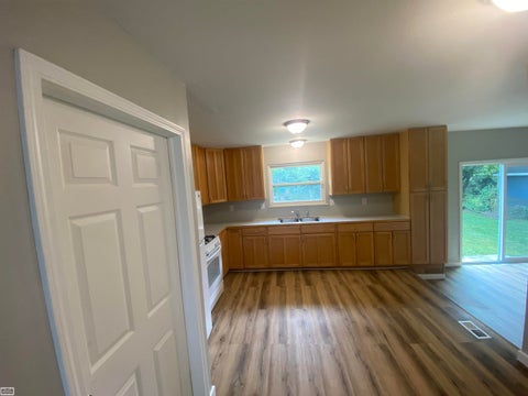 Tiny photo for 273 Kansas Avenue Avenue, Ypsilanti Charter Township, MI 48198 (MLS # 58050220700)