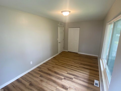 Tiny photo for 273 Kansas Avenue Avenue, Ypsilanti Charter Township, MI 48198 (MLS # 58050220700)