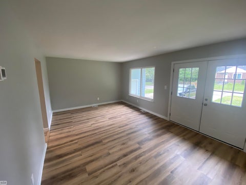 Tiny photo for 273 Kansas Avenue Avenue, Ypsilanti Charter Township, MI 48198 (MLS # 58050220700)