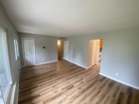 Tiny photo for 273 Kansas Avenue Avenue, Ypsilanti Charter Township, MI 48198 (MLS # 58050220700)