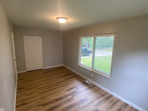 Tiny photo for 273 Kansas Avenue Avenue, Ypsilanti Charter Township, MI 48198 (MLS # 58050220700)