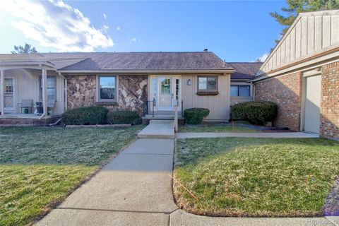 9780 Cambridge Court Cambridge CT. 3 Green Oak Township MI 48178