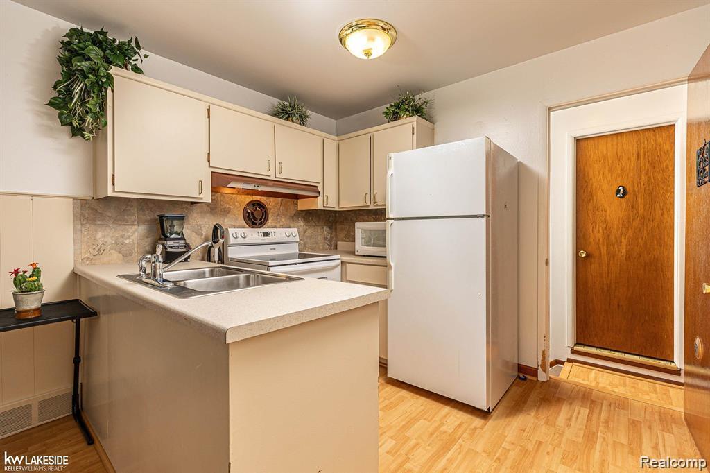 25810 Virginia Drive