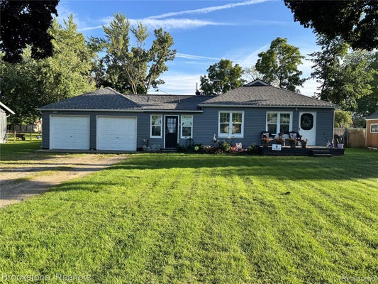 5763 GRAVES ST, WATERFORD, MI 48327 - Image 588d7e08741bae9e30c2baceb65710ca/2910557847