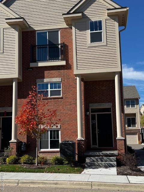 25535 GRANDVIEW Lane 30 Novi City MI 48375