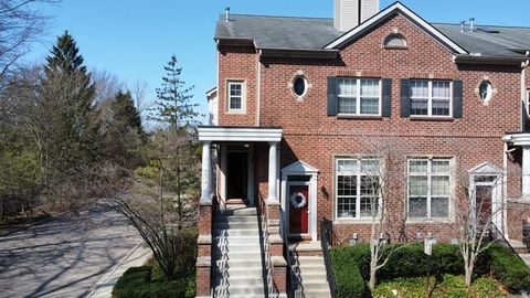 16874 Farmington Livonia City MI 48154