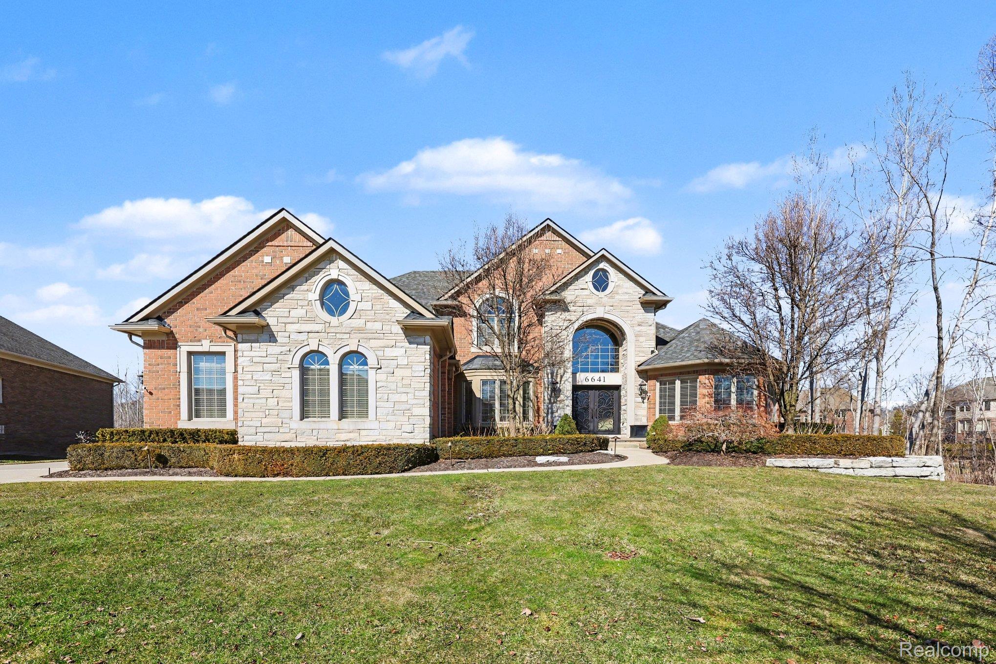 6641 Shadydale Drive