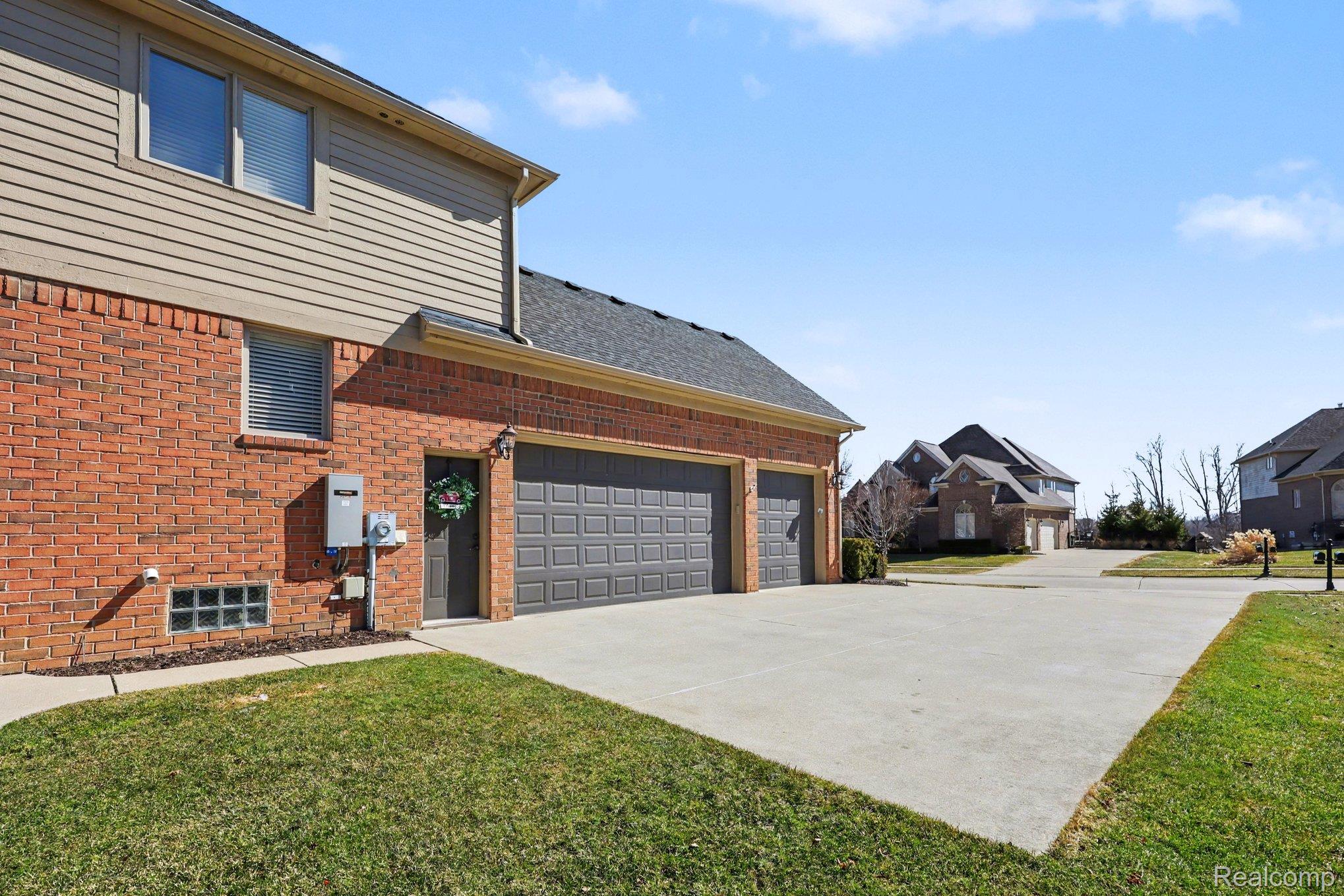 6641 Shadydale Drive